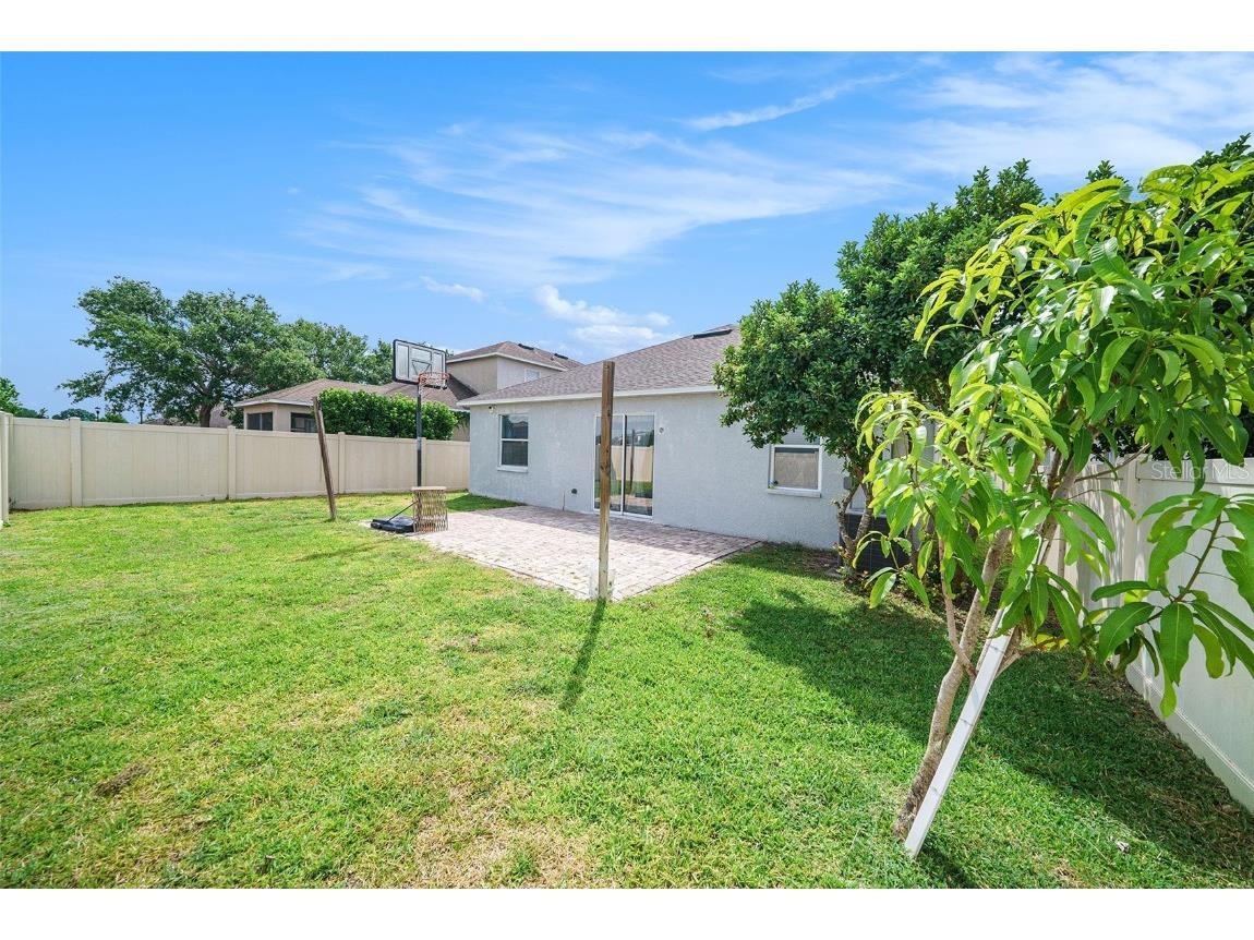 8407 Hunters Fork Loop Ruskin FL 33573 TB8381465 image26