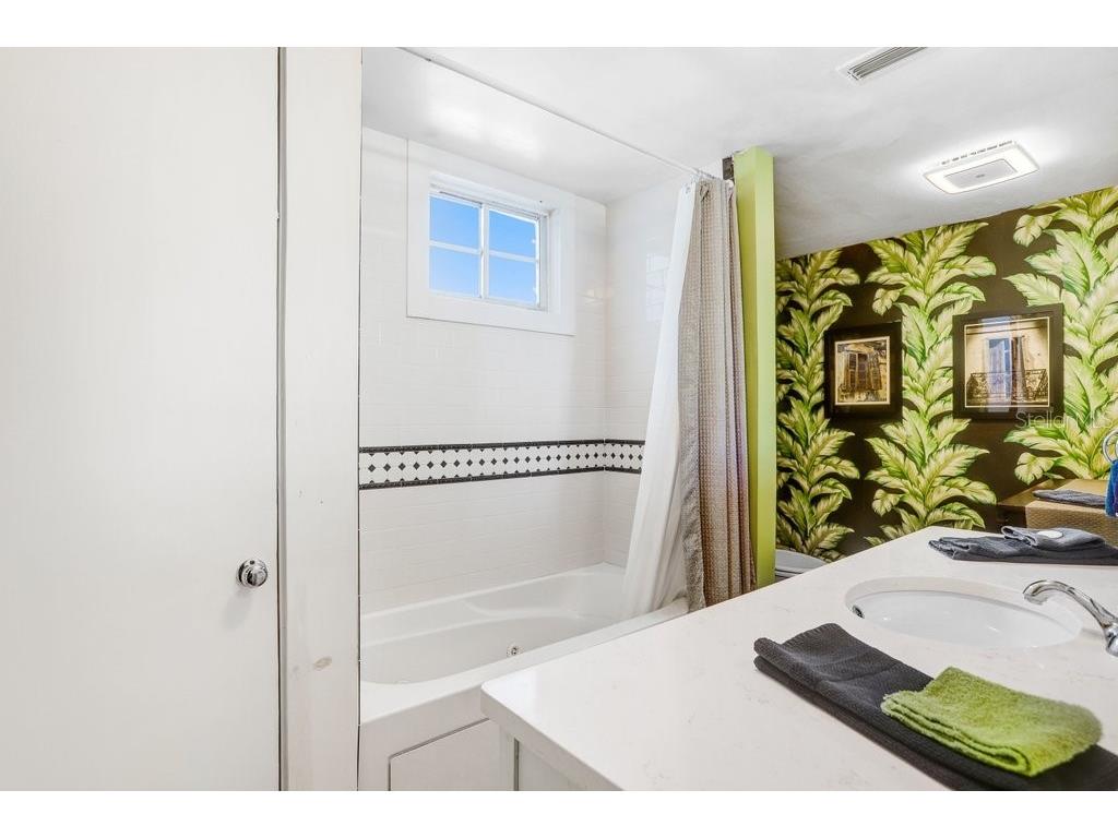 8407 Interbay Boulevard Tampa FL 33616 TB8461694 image34