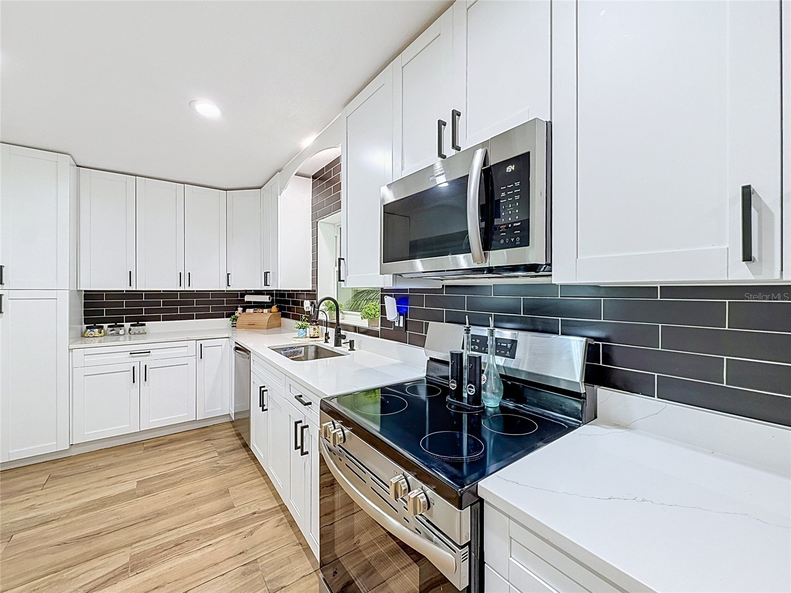 8407 Quartz Place Tampa FL 33615 TB8528771 image10