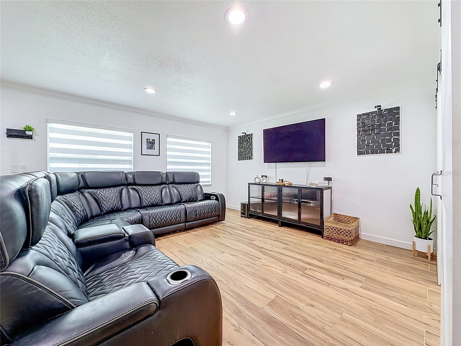 8407 Quartz Place Tampa FL 33615 TB8528771 image15