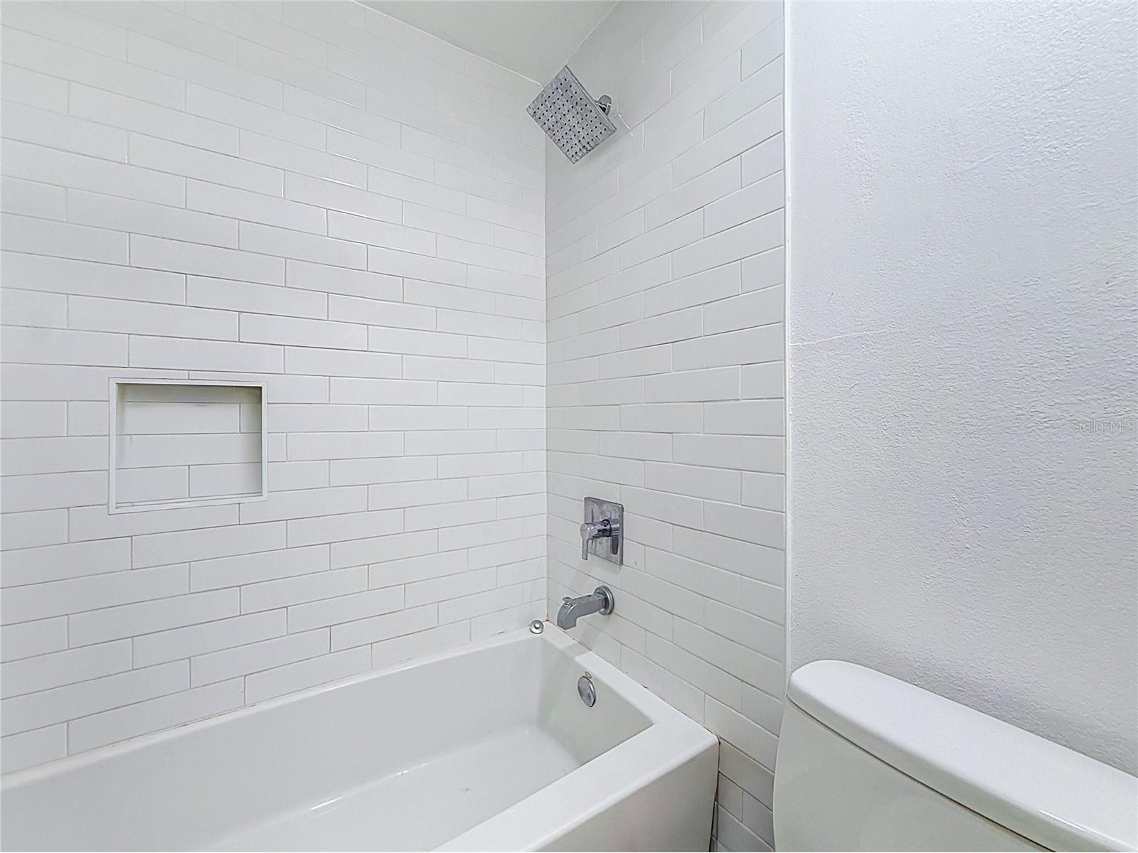 8407 Quartz Place Tampa FL 33615 TB8528771 image46