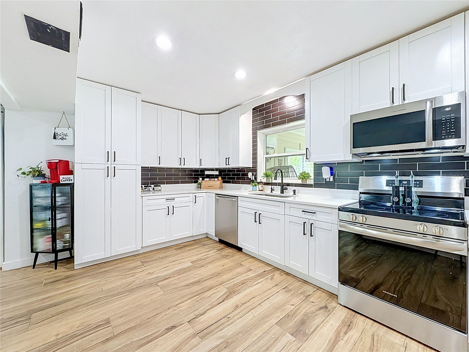 8407 Quartz Place Tampa FL 33615 TB8528771 image9