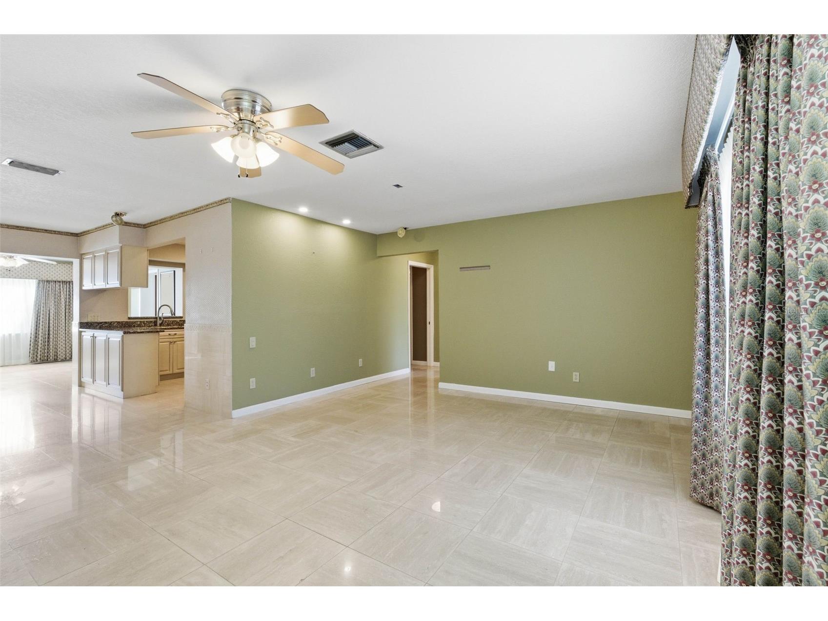 8408 Annwood Road Seminole FL 33777 TB8468372 image4