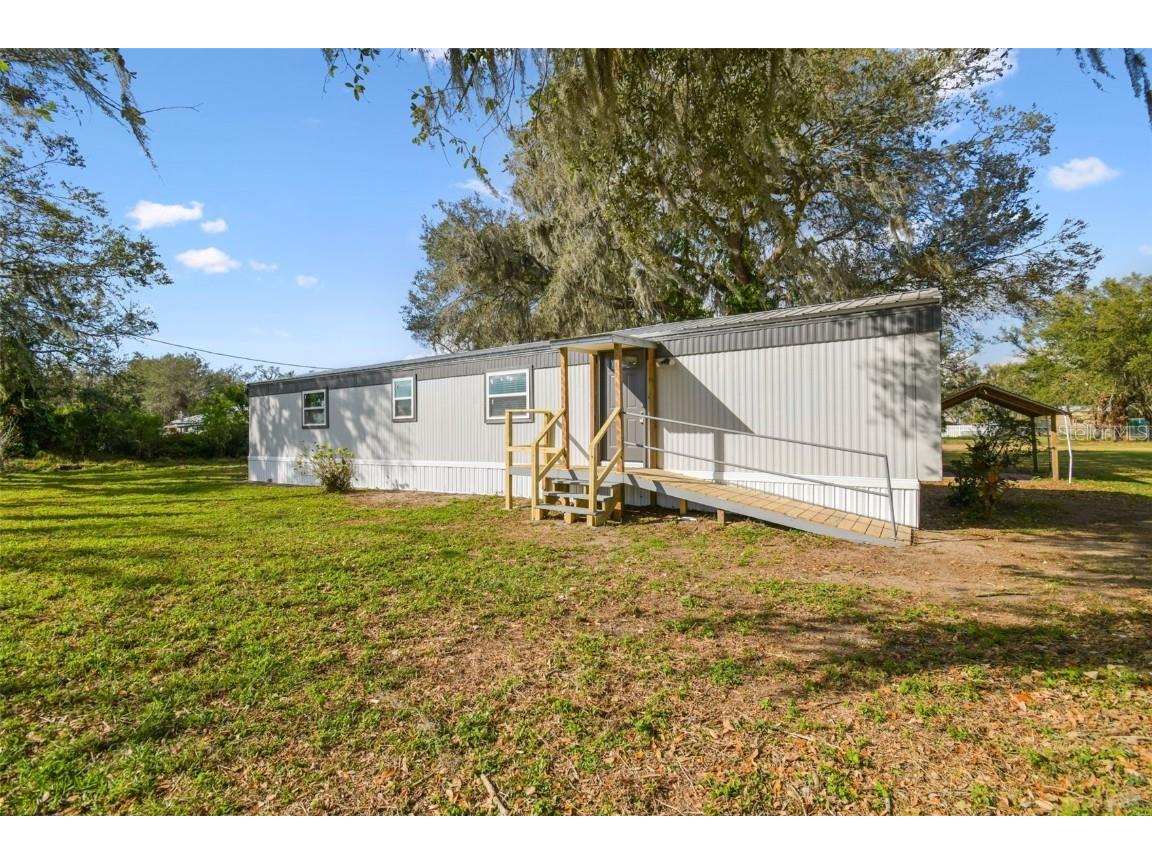 8408 Bob Wiggs Avenue Lithia FL 33547 TB8350486 image1