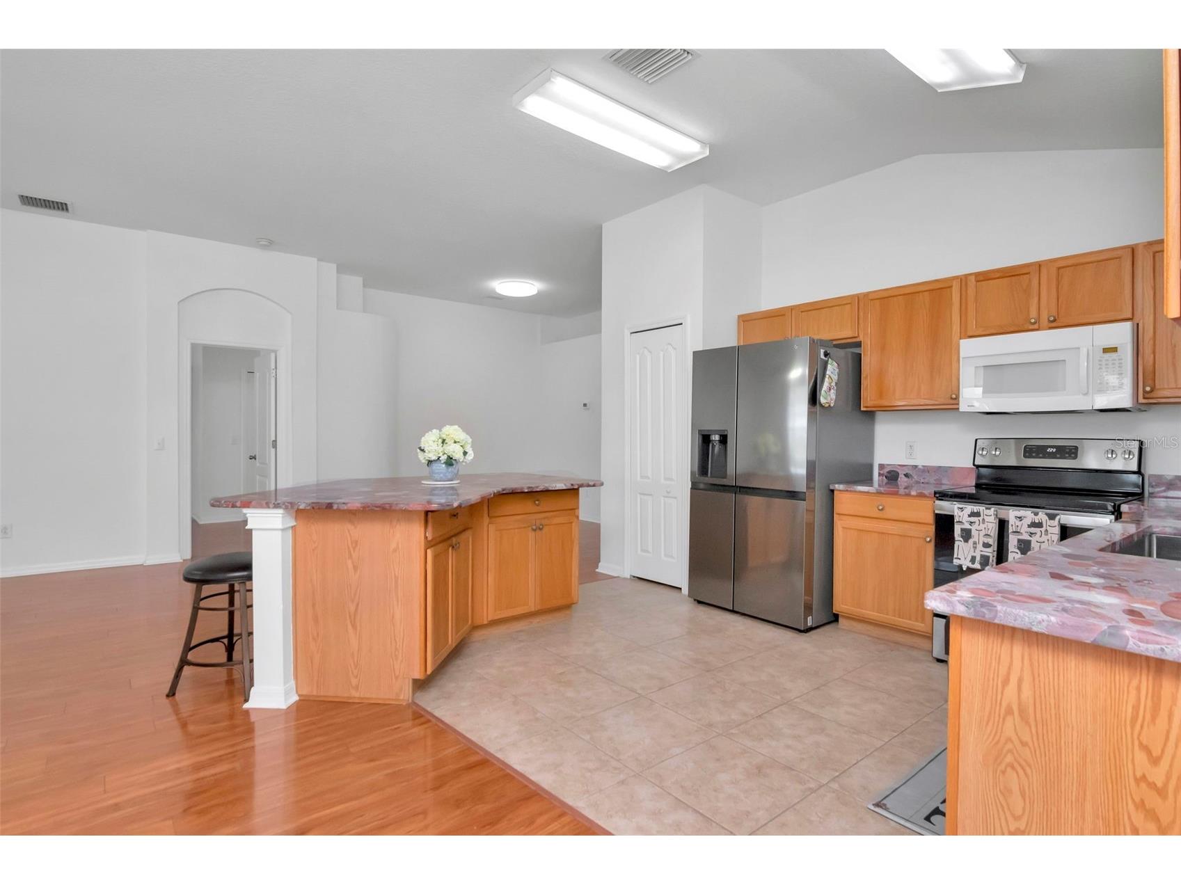 8408 Canterbury Lake Boulevard Tampa FL 33619 O6398946 image23