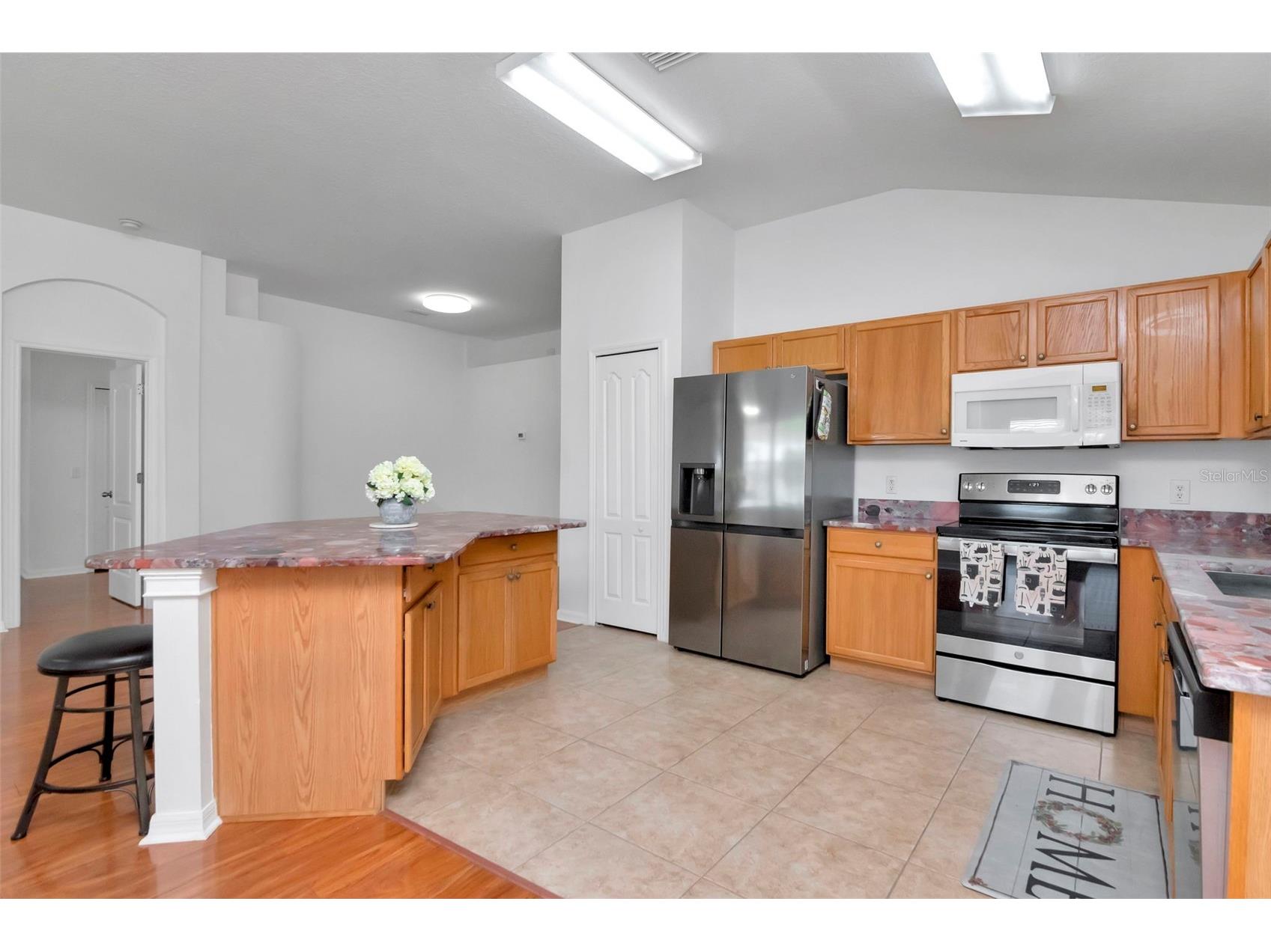 8408 Canterbury Lake Boulevard Tampa FL 33619 O6398946 image24