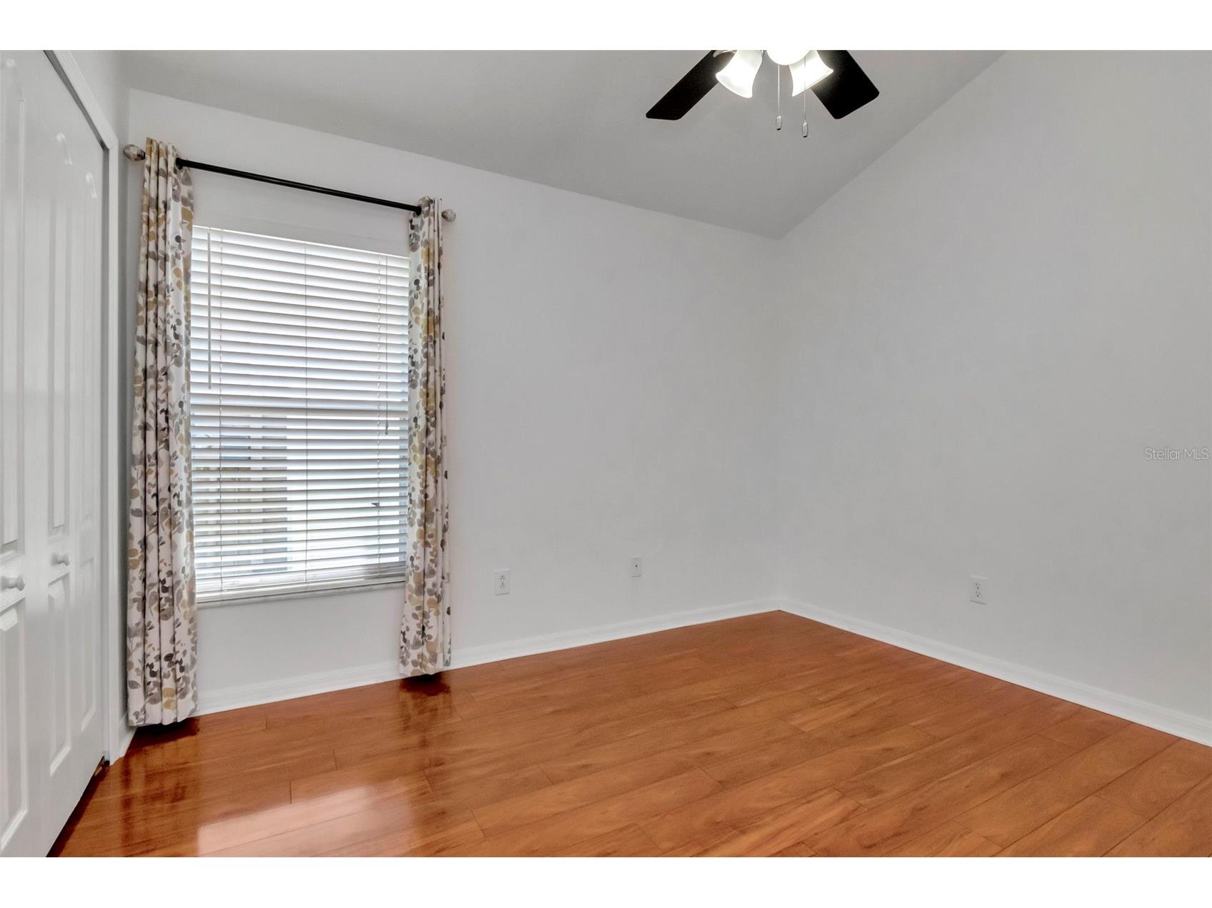 8408 Canterbury Lake Boulevard Tampa FL 33619 O6398946 image27