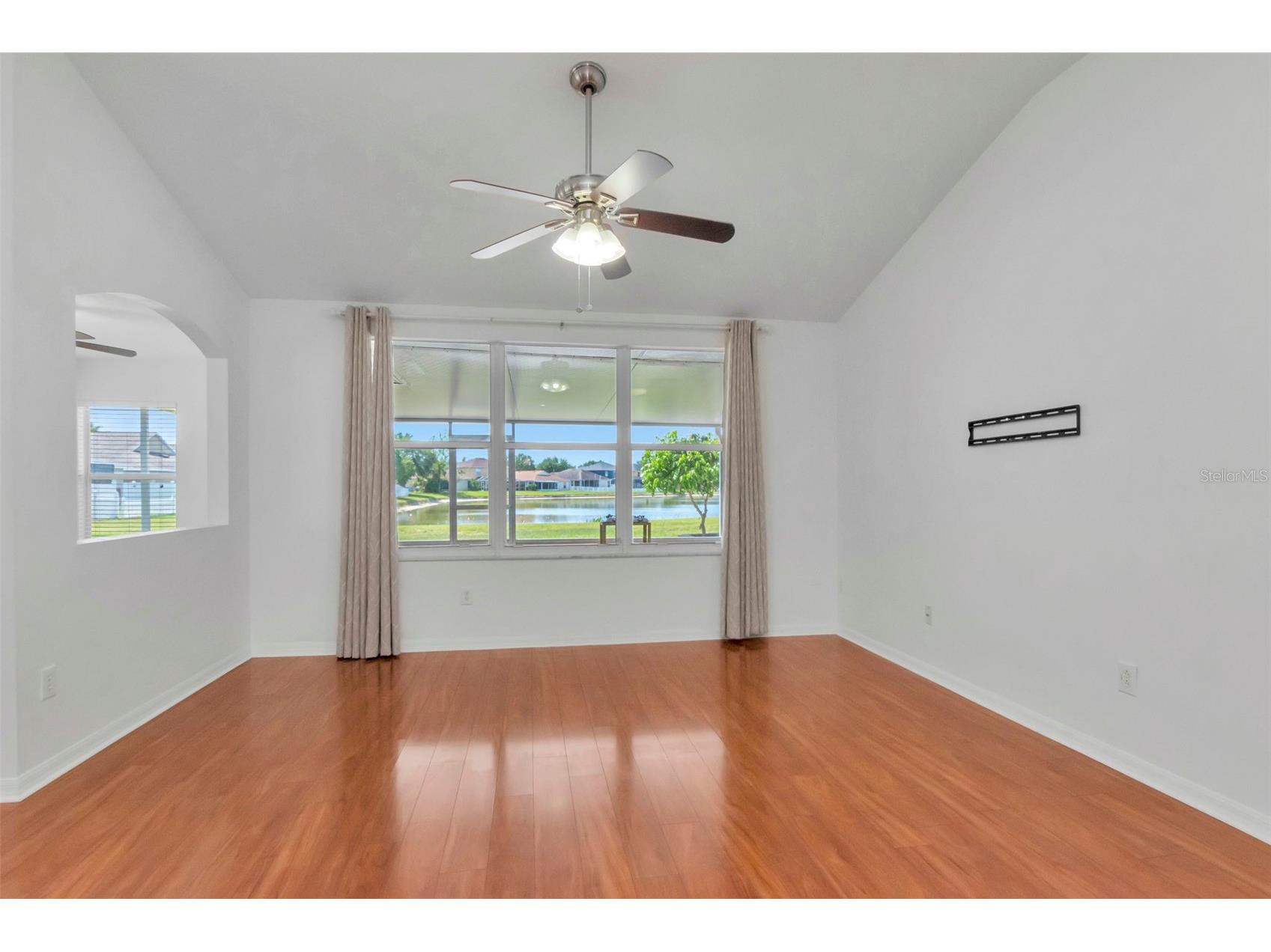 8408 Canterbury Lake Boulevard Tampa FL 33619 O6398946 image38