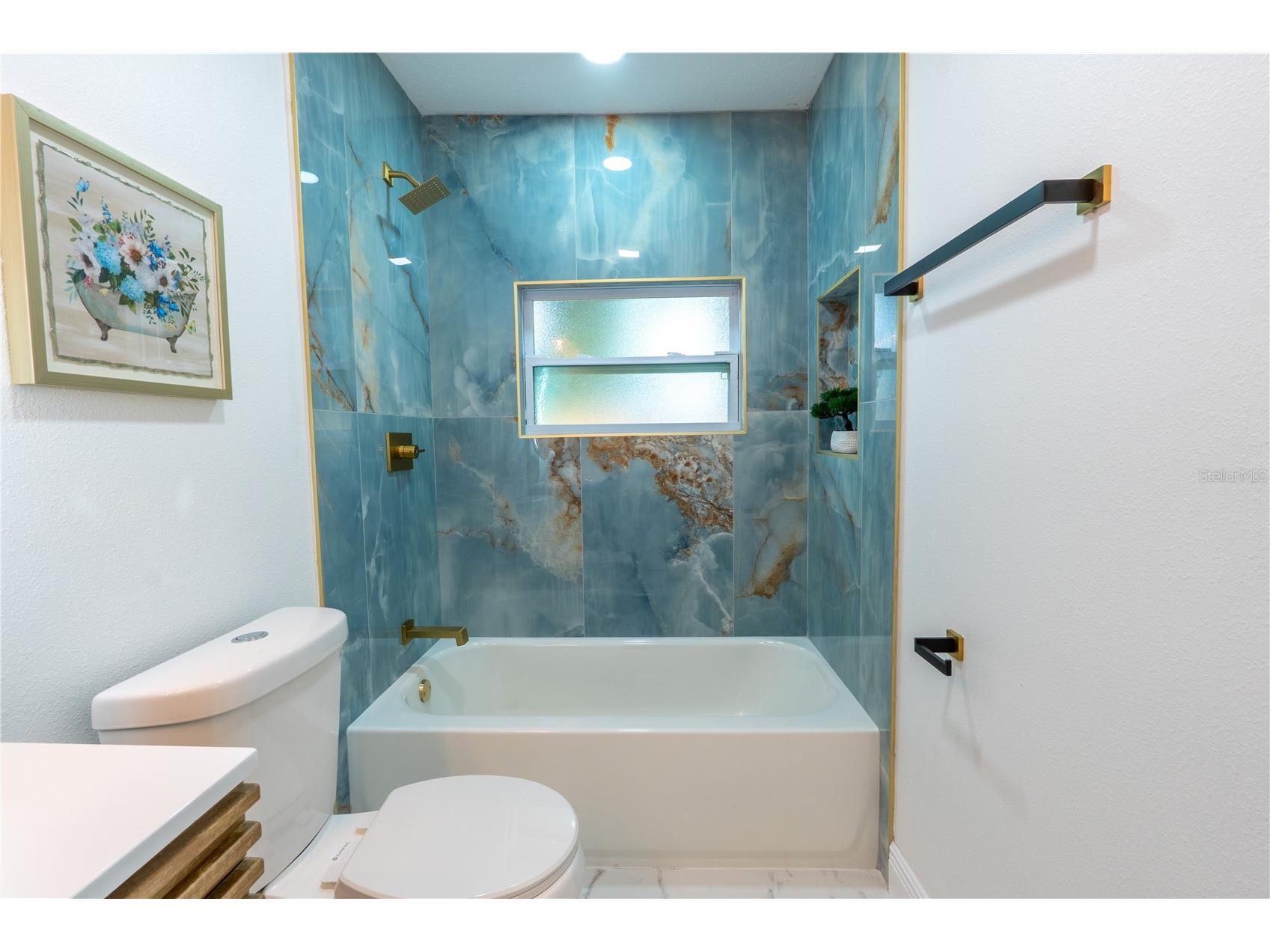 8408 N Seminole Avenue Tampa FL 33604 TB8515474 image32