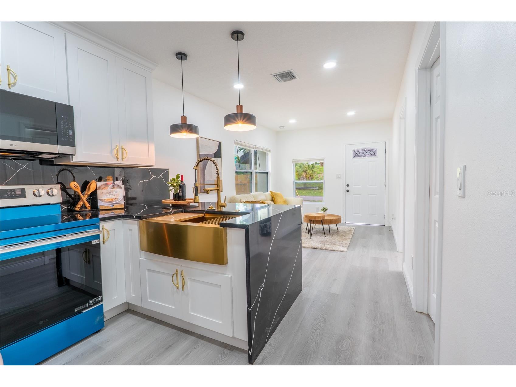 8408 N Seminole Avenue Tampa FL 33604 TB8515474 image9