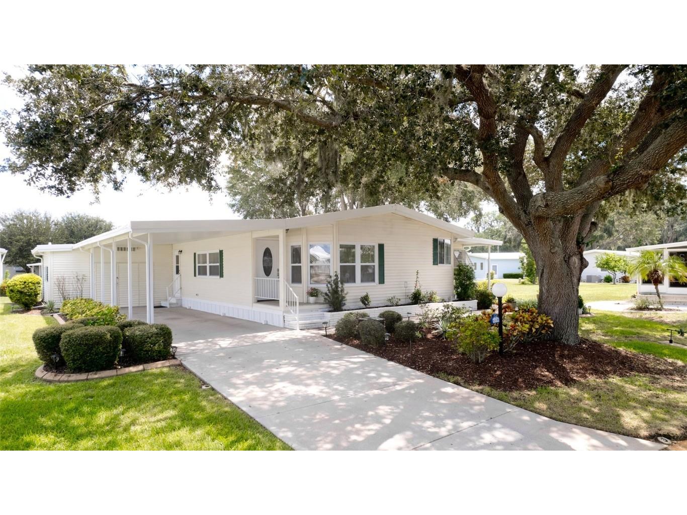 8408 Regal Way Palmetto FL 34221 A4582555 image1