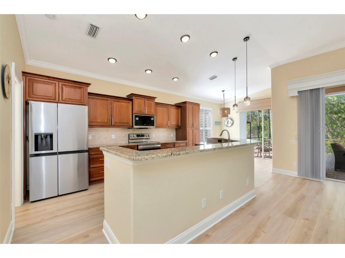 8408 Whispering Woods Court Lakewood Ranch FL 34202 A4671961 image10