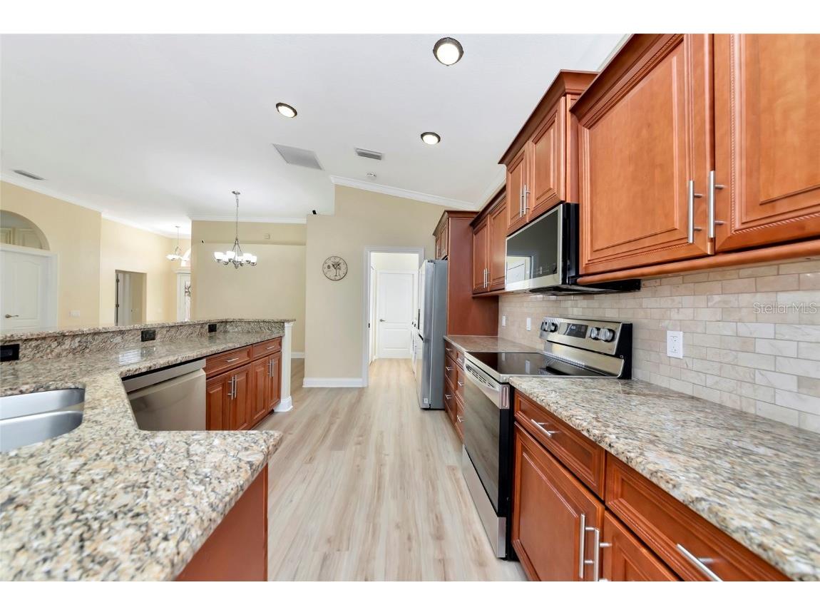 8408 Whispering Woods Court Lakewood Ranch FL 34202 A4671961 image11