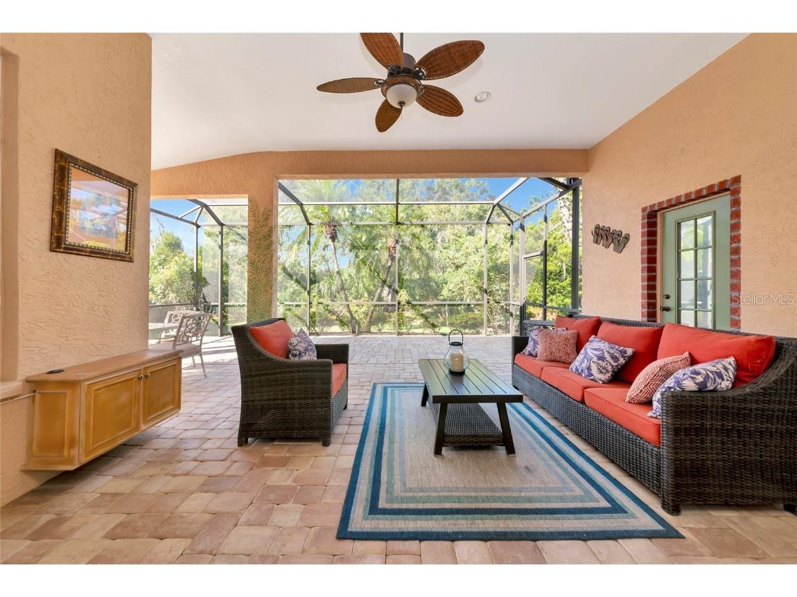 8408 Whispering Woods Court Lakewood Ranch FL 34202 A4671961 image37