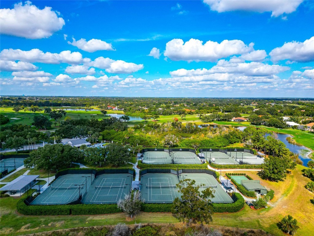 8408 Whispering Woods Court Lakewood Ranch FL 34202 A4671961 image46