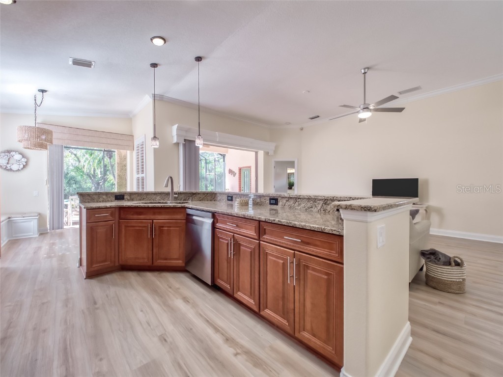 8408 Whispering Woods Court Lakewood Ranch FL 34202 - LAKE UIHLEIN A4676527 image21