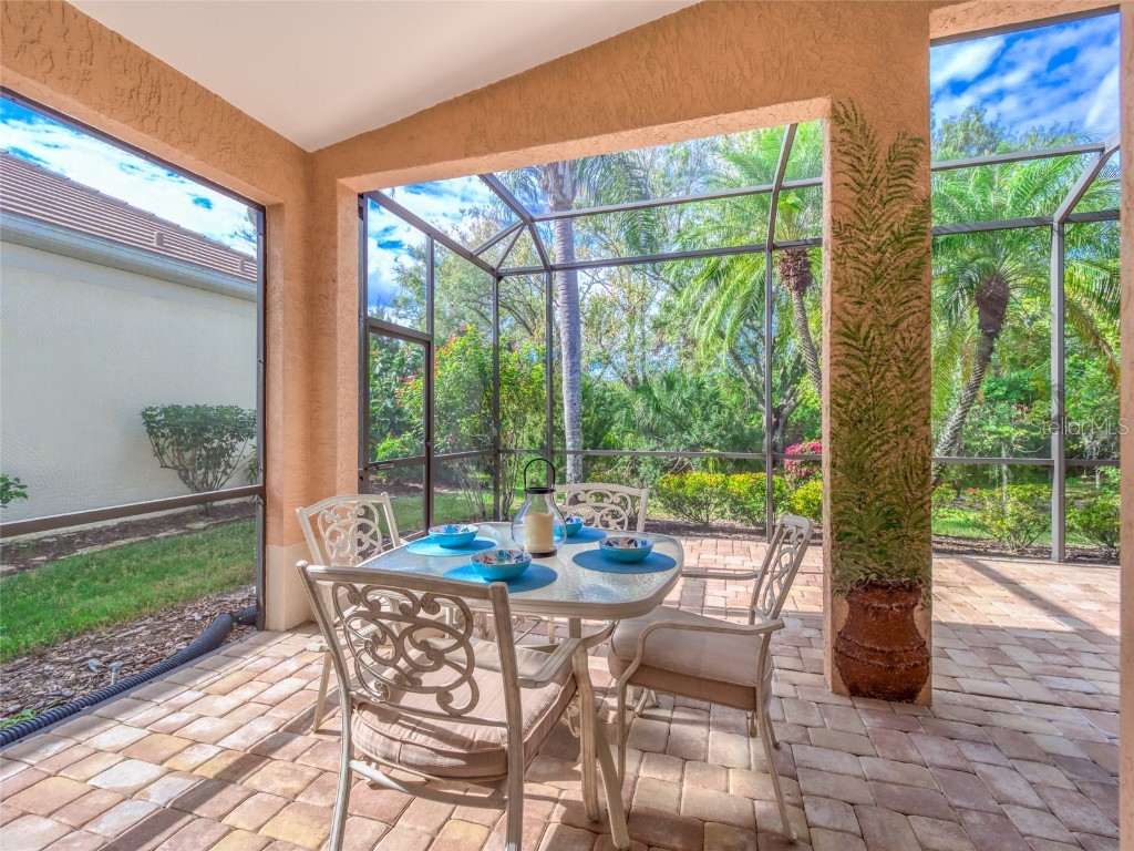 8408 Whispering Woods Court Lakewood Ranch FL 34202 - LAKE UIHLEIN A4676527 image24