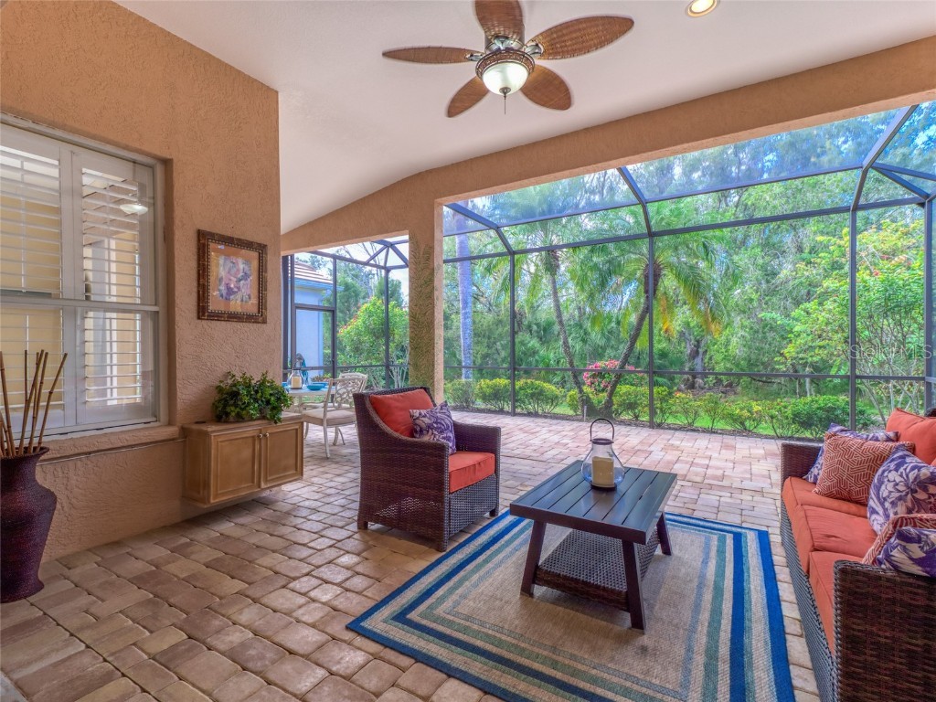 8408 Whispering Woods Court Lakewood Ranch FL 34202 - LAKE UIHLEIN A4676527 image30