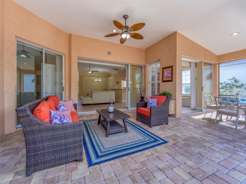 8408 Whispering Woods Court Lakewood Ranch FL 34202 - LAKE UIHLEIN A4676527 image33