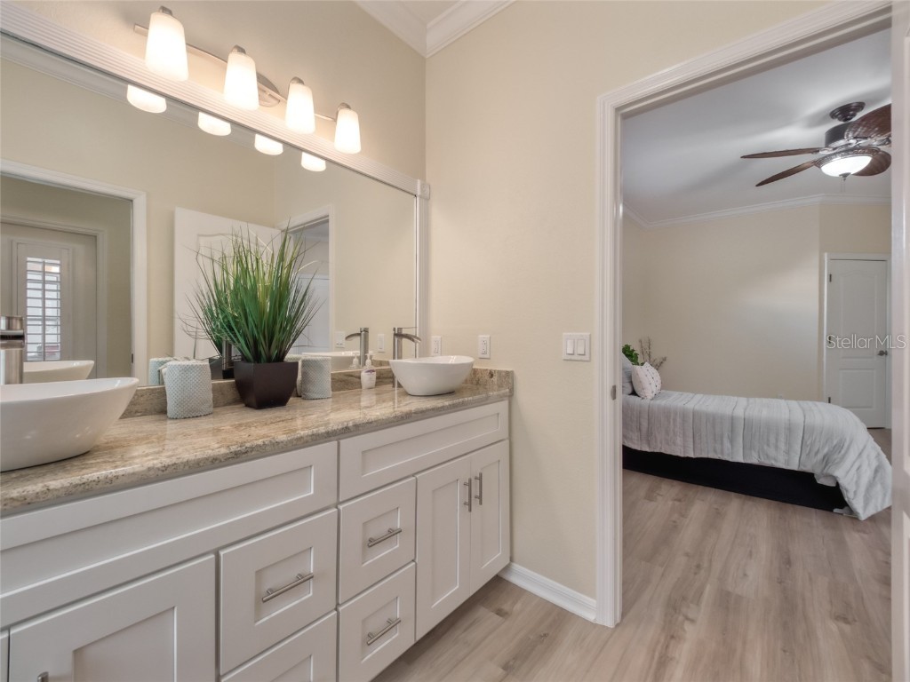 8408 Whispering Woods Court Lakewood Ranch FL 34202 - LAKE UIHLEIN A4676527 image48