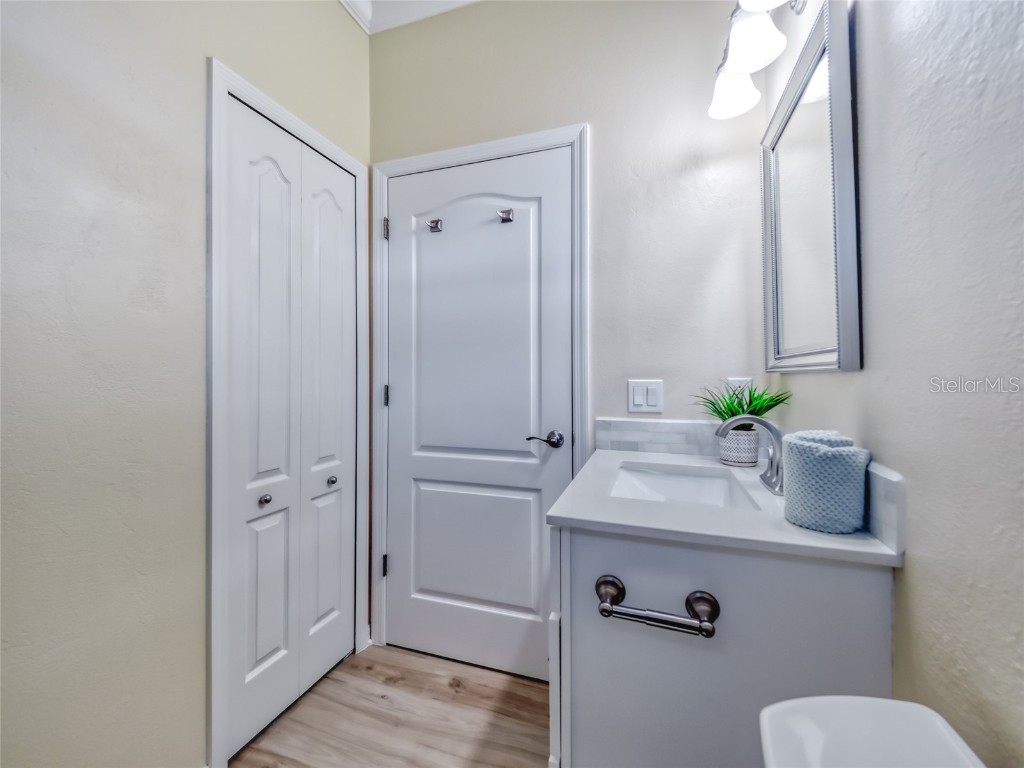 8408 Whispering Woods Court Lakewood Ranch FL 34202 - LAKE UIHLEIN A4676527 image54