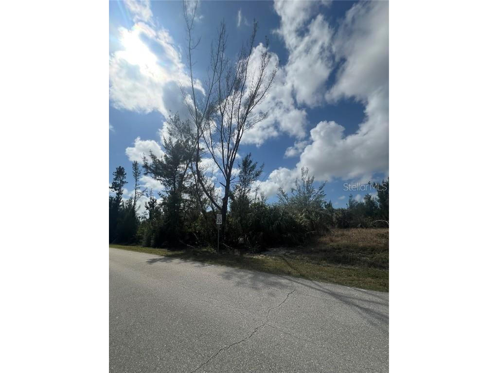 8409 Antwerp Circle Port Charlotte FL 33981 C7505215 image2