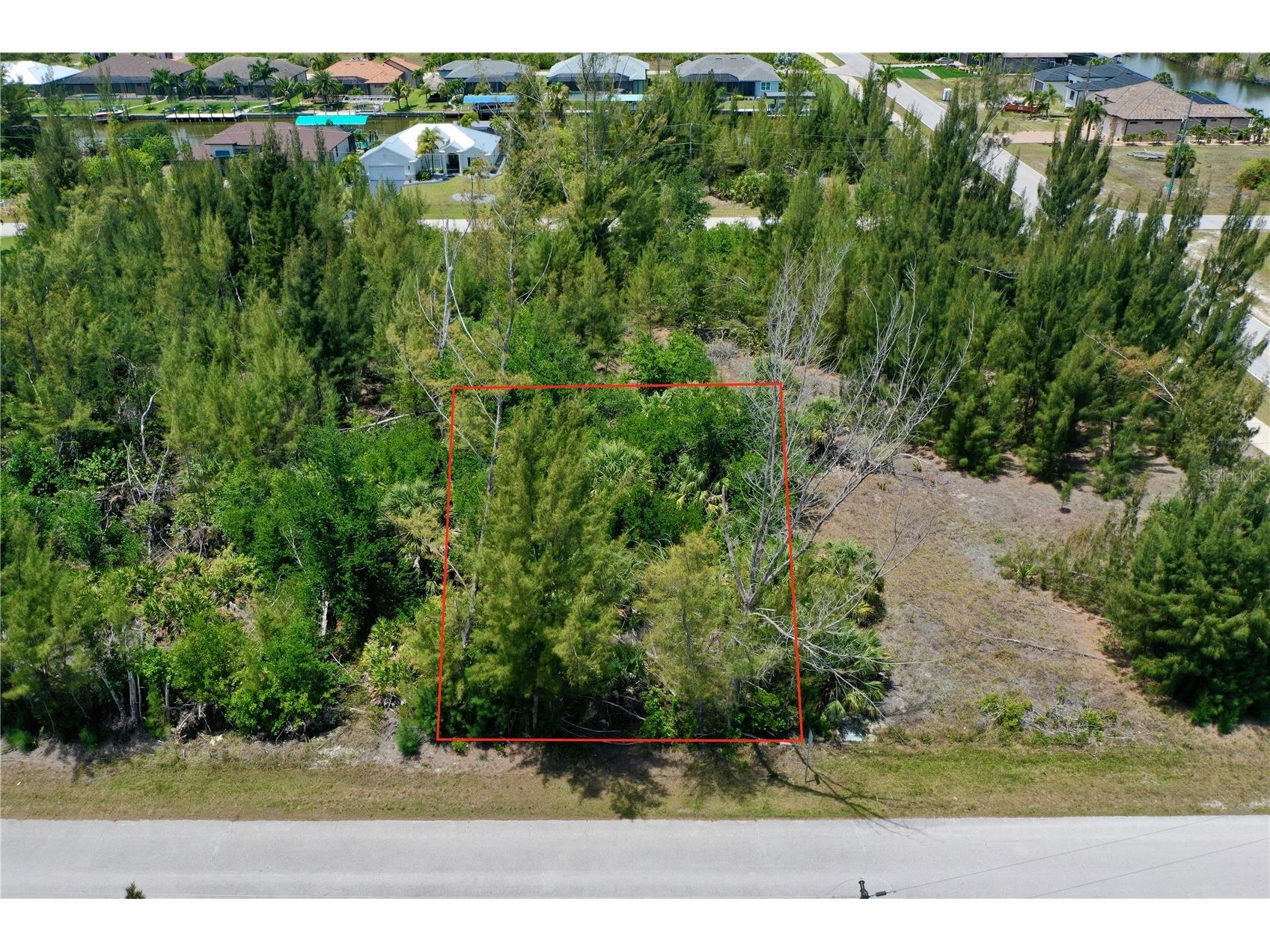 8409 Antwerp Circle Port Charlotte FL 33981 C7525613 image1