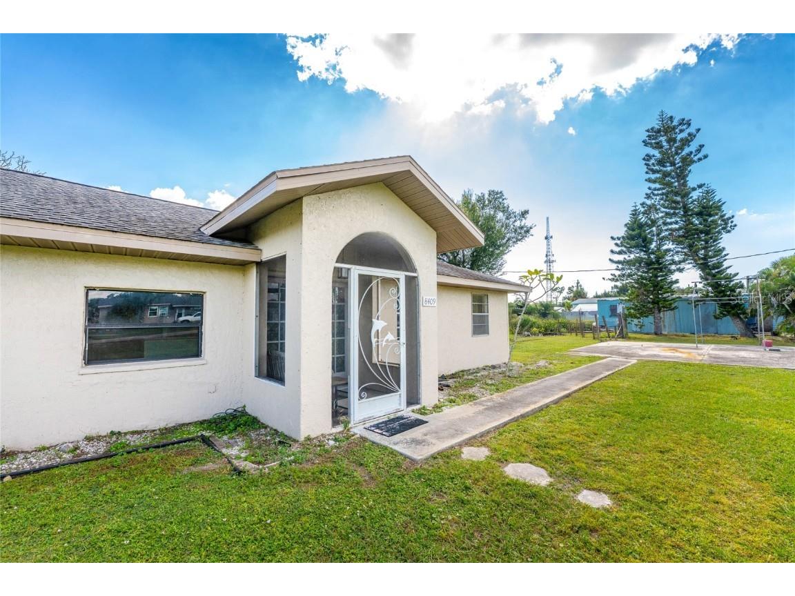 8409 Roosevelt Street Englewood FL 34224 D6144472 image2