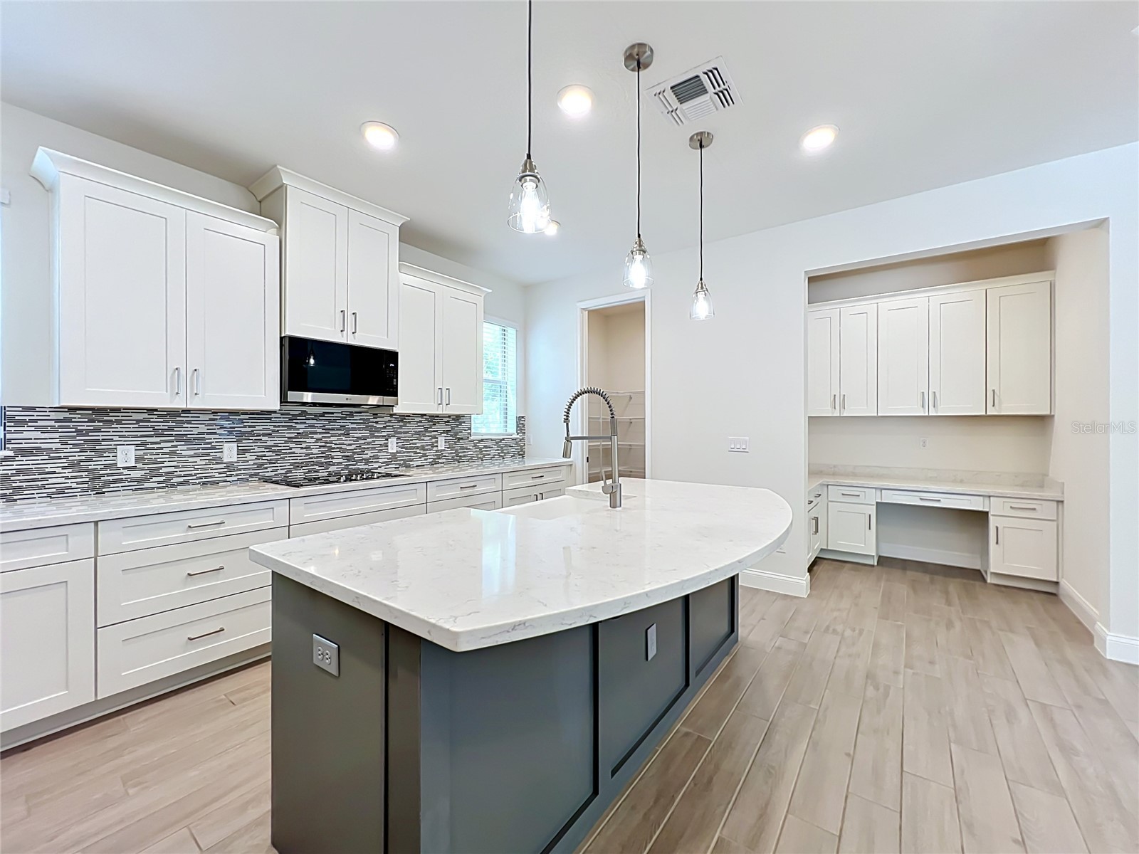 8409 Vivaro Isle Way Windermere FL 34786 G5112154 image40