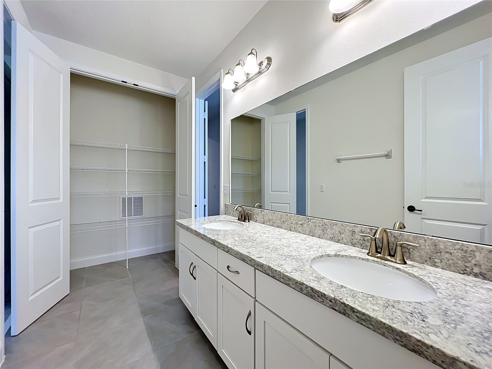 8409 Vivaro Isle Way Windermere FL 34786 G5112154 image69