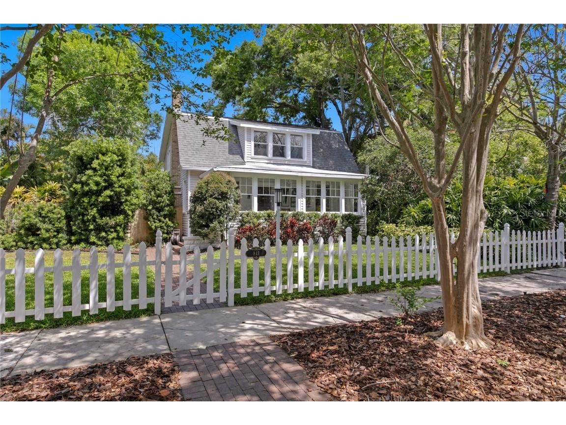 841 24th Avenue N Saint Petersburg FL 33704 TB8369714 image1