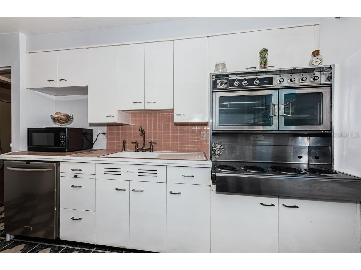 841 4th Avenue N #21 Saint Petersburg FL 33701 TB8395653 image24