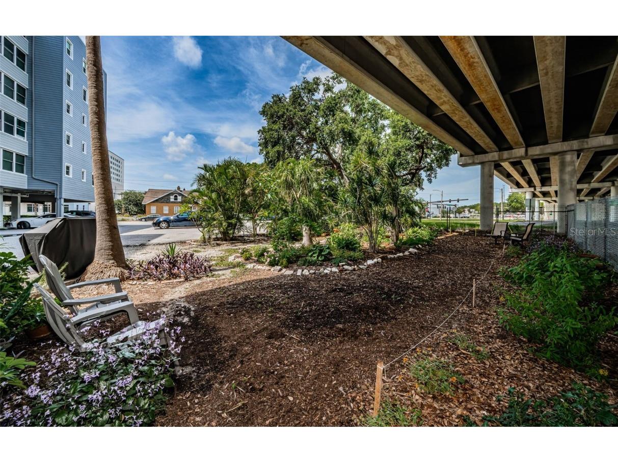 841 4th Avenue N #21 Saint Petersburg FL 33701 TB8395653 image54