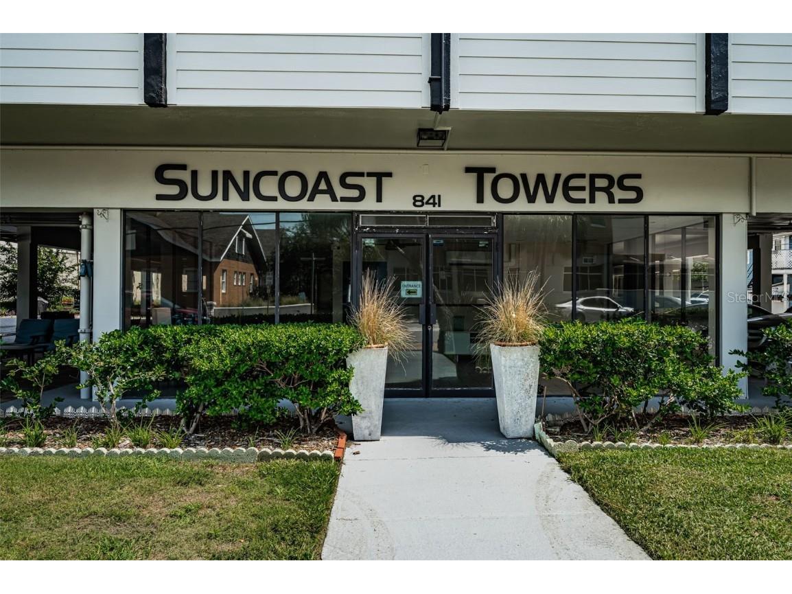 841 4th Avenue N #21 Saint Petersburg FL 33701 TB8395653 image6