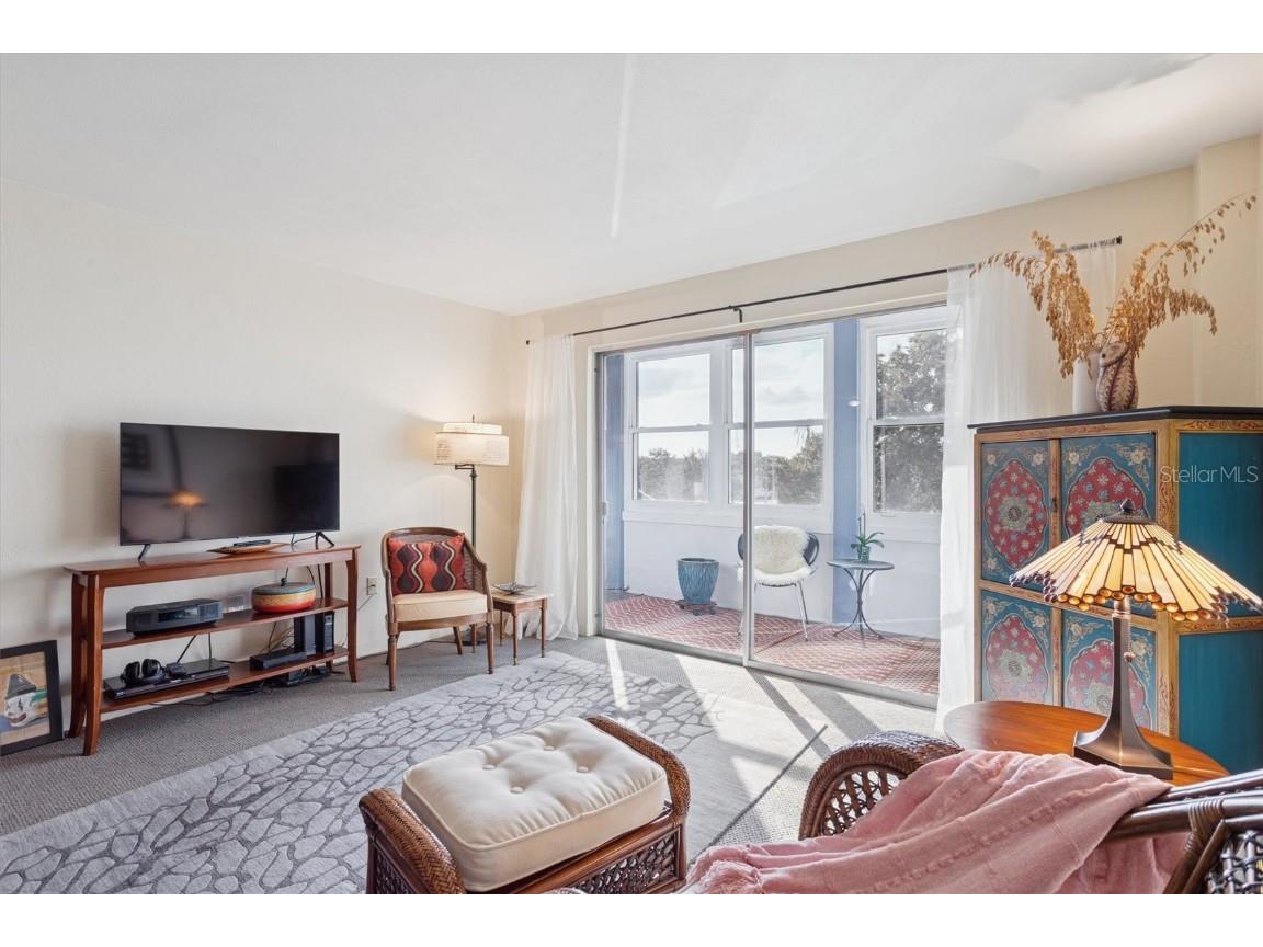 841 4th Avenue N #32 Saint Petersburg FL 33701 TB8450640 image4