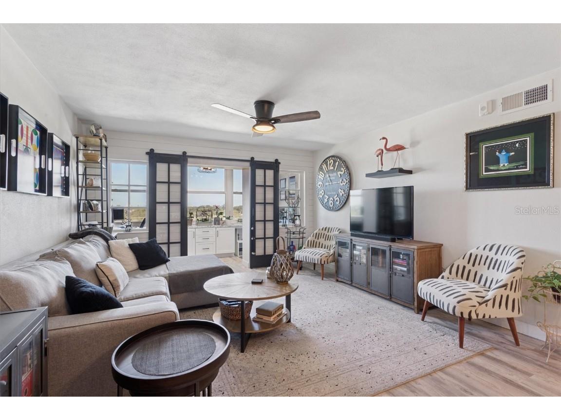 841 4th Avenue N #65 Saint Petersburg FL 33701 TB8453262 image3