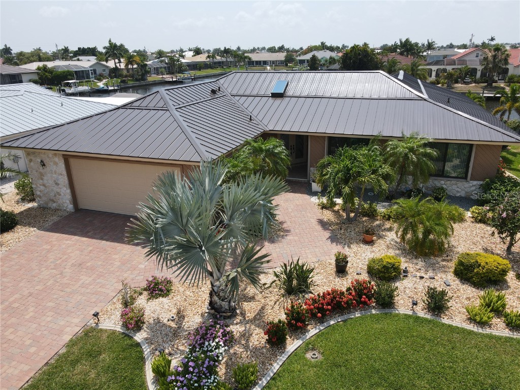 841 Pamela Drive Punta Gorda FL 33950 - SAWFISH BAY CANAL C7498589 image1