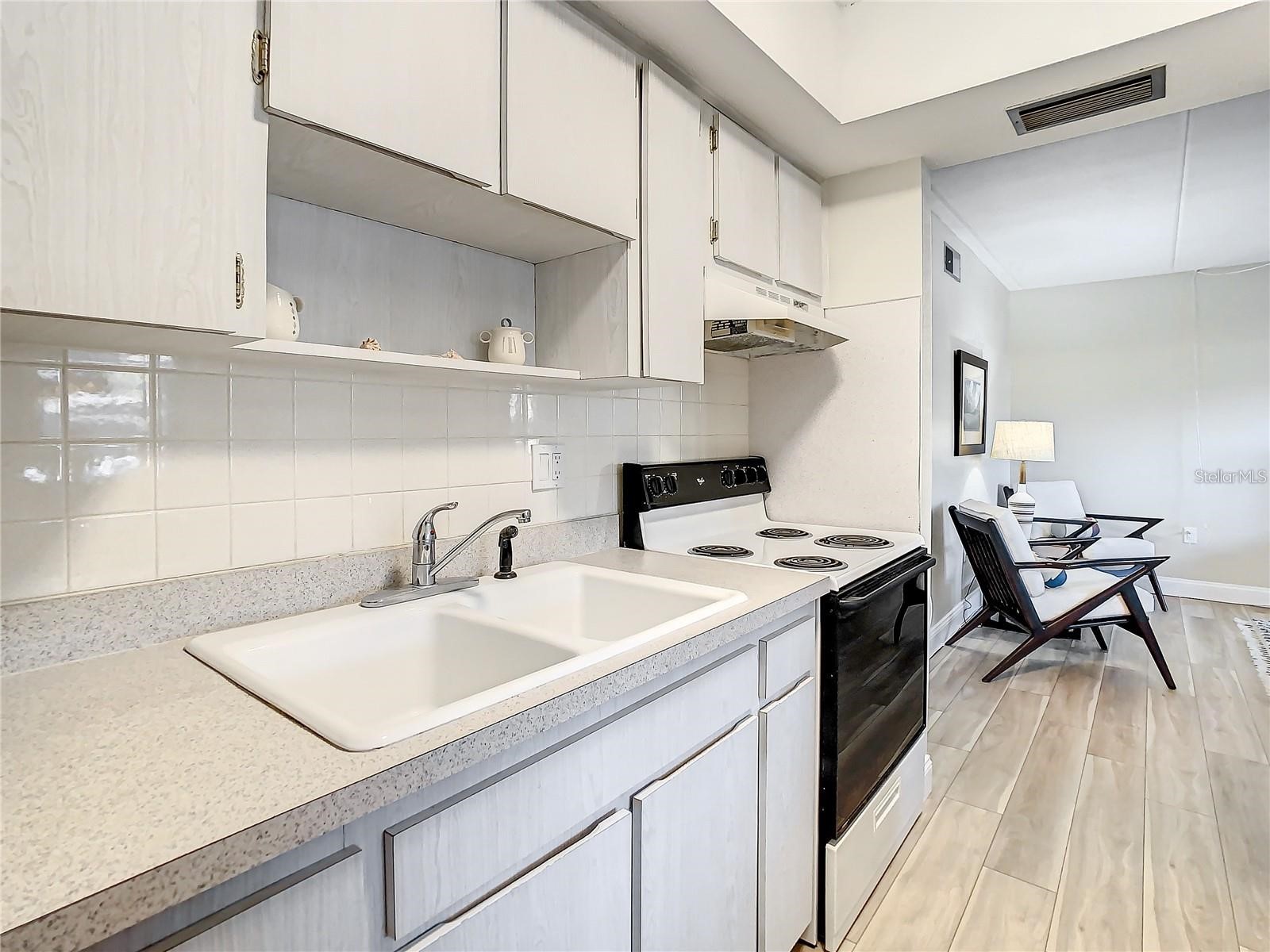 841 Patricia Avenue #103 Dunedin FL 34698 TB8490868 image14