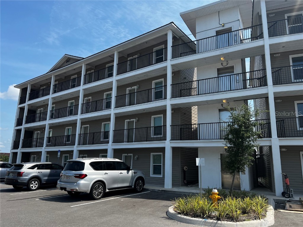 841 Retreat Boulevard #202 Davenport FL 33897 P4925756 image1