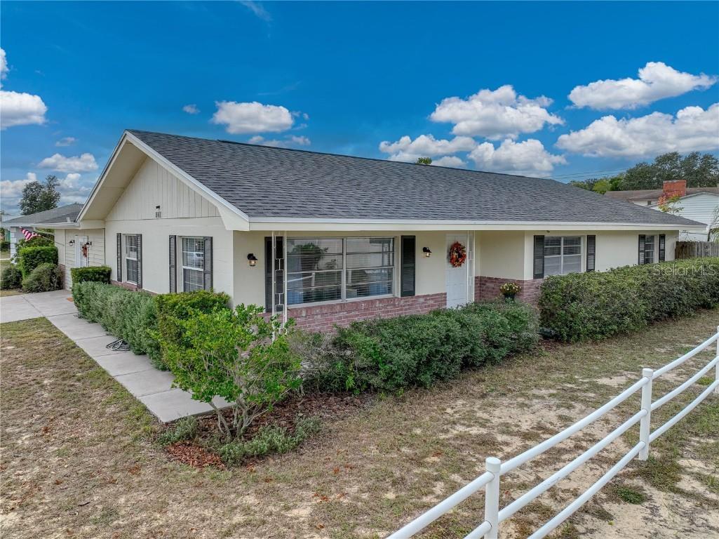 841 Sherwood Drive Lake Wales FL 33898 P4928138 image1