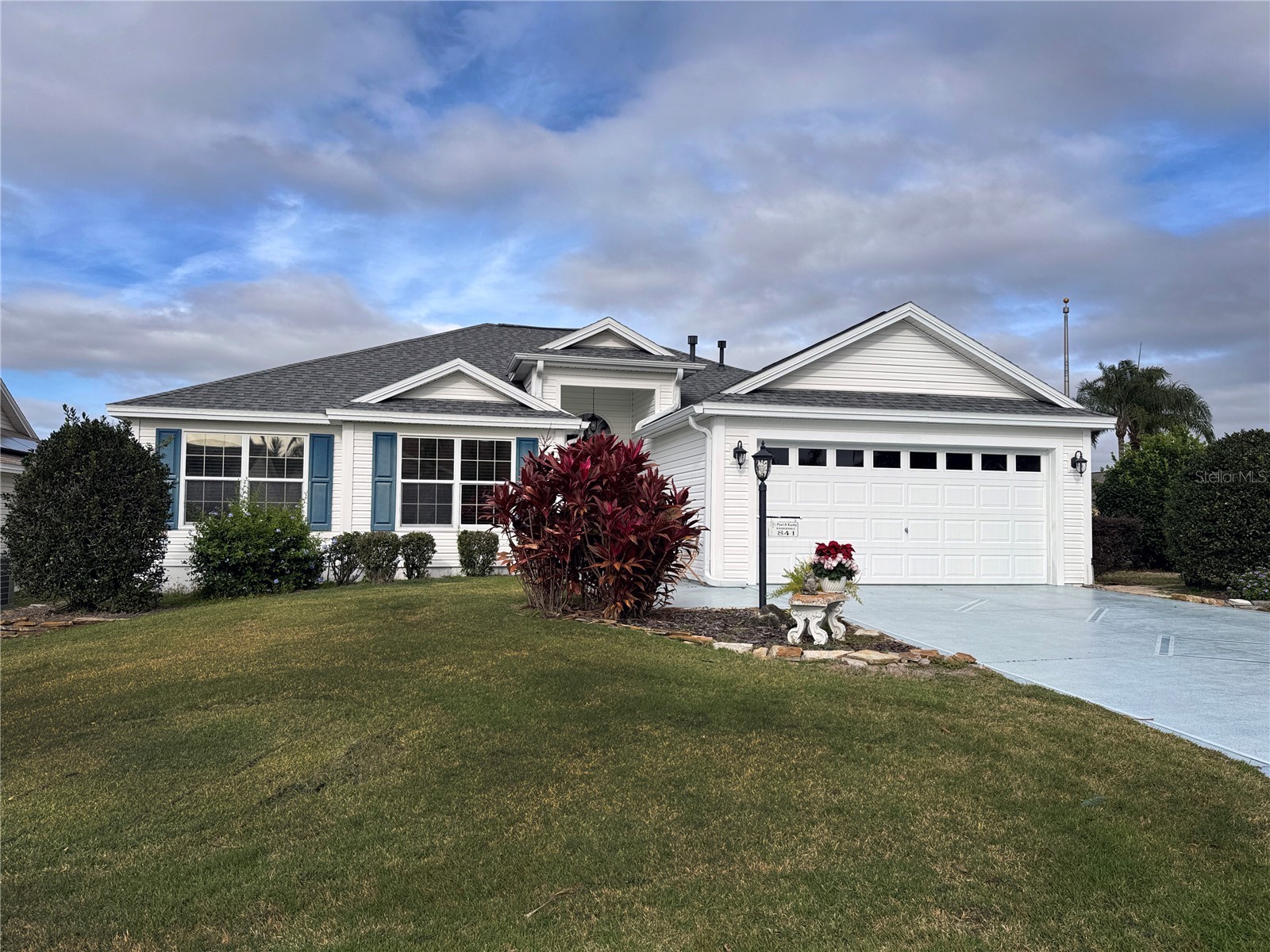 841 Yemassee Loop The Villages FL 32162 G5106647 image1