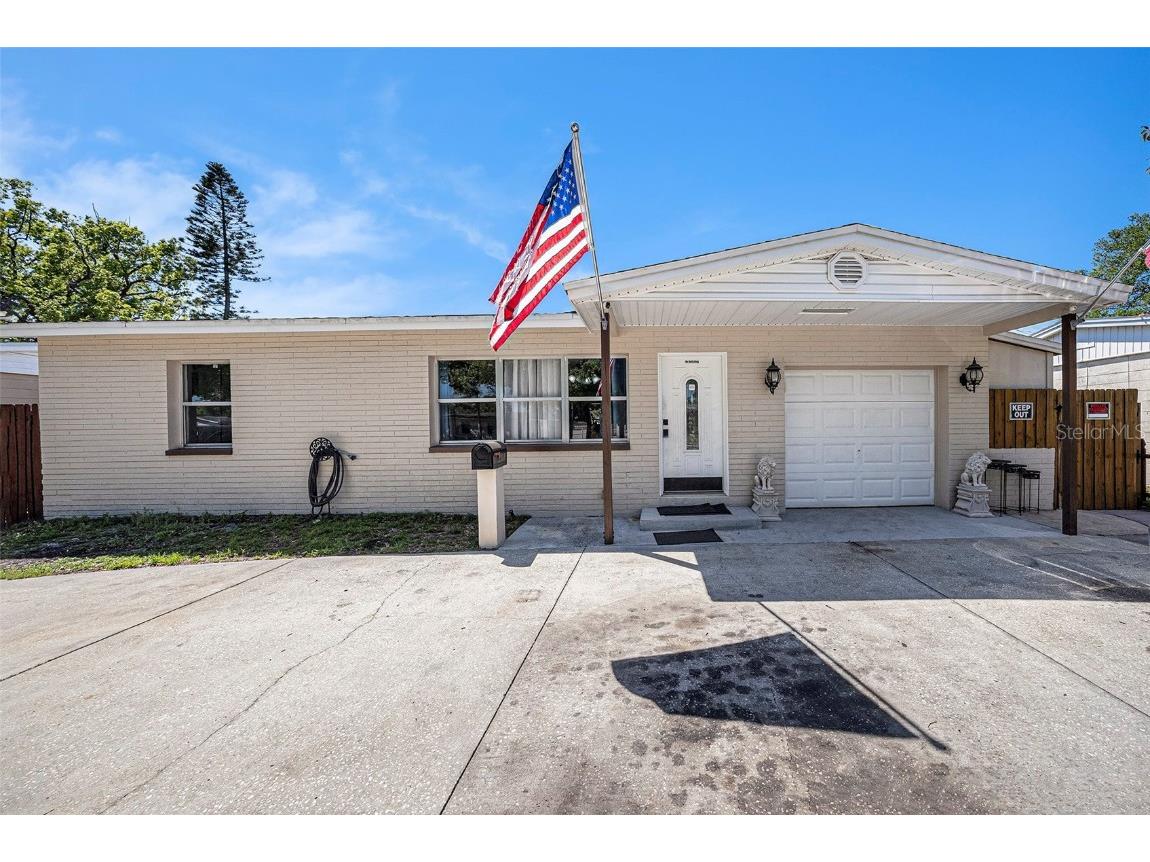 8410 56th Street N Pinellas Park FL 33781 TB8366425 image1