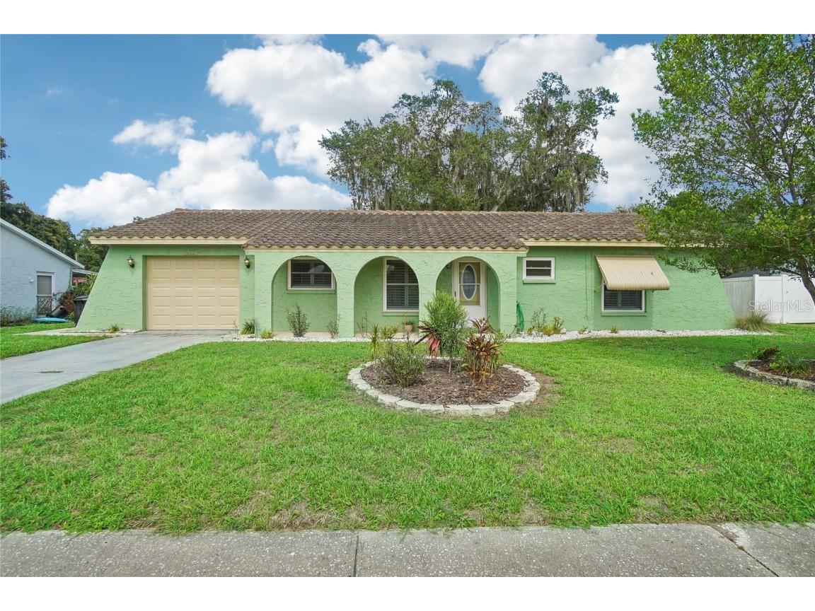 8410 Angela Court Zephyrhills FL 33541 T3537076 image1