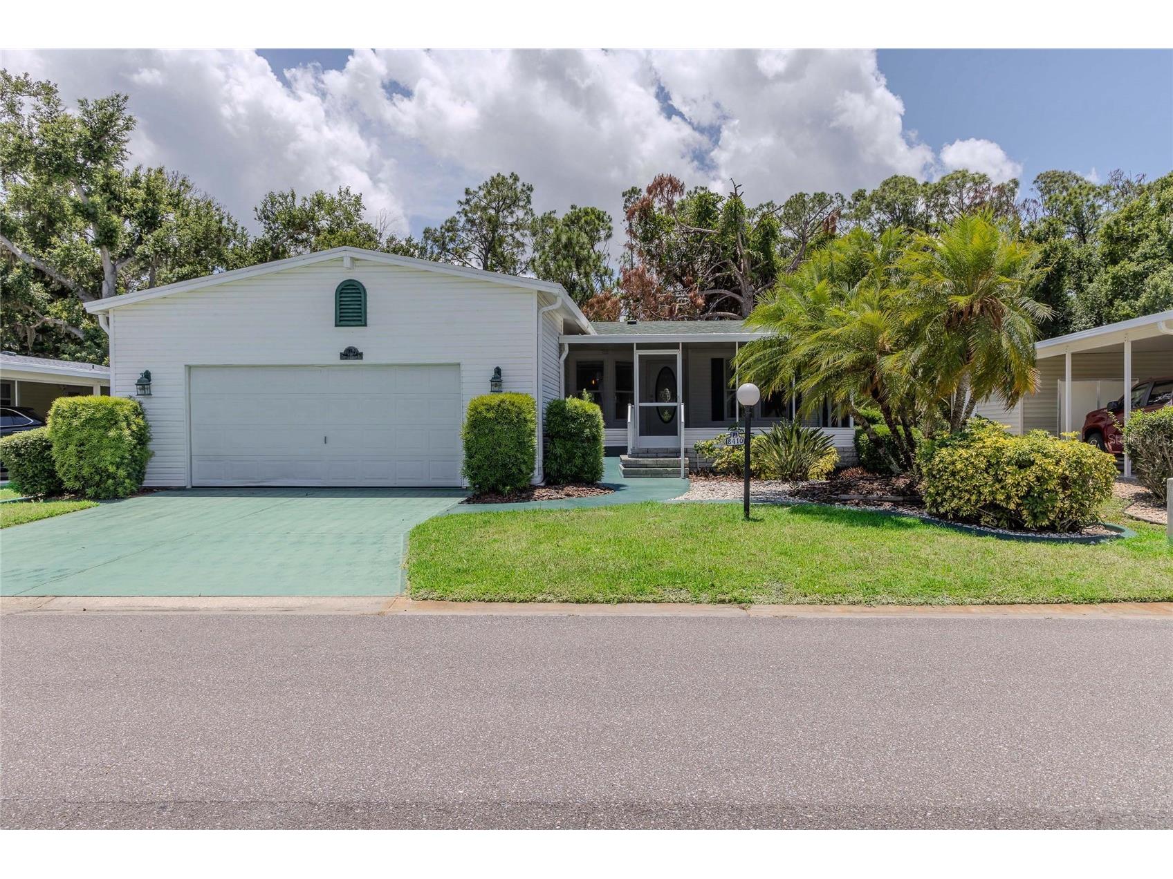 8410 Castle Garden Road Palmetto FL 34221 A4691070 image1