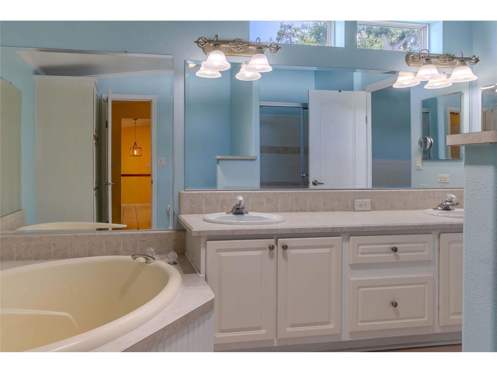 8410 Castle Garden Road Palmetto FL 34221 A4691070 image19