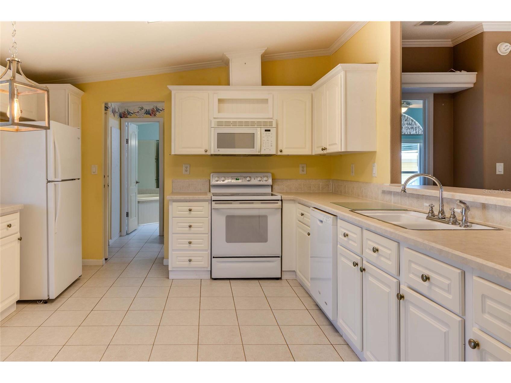 8410 Castle Garden Road Palmetto FL 34221 A4691070 image7