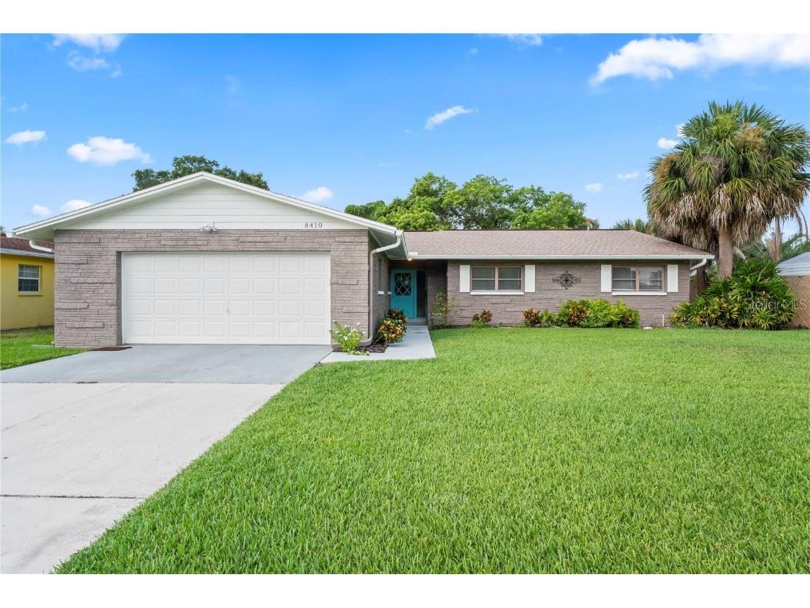 8410 Flagstone Drive, Tampa, FL, 33615 MLS T3533058 Edina Realty
