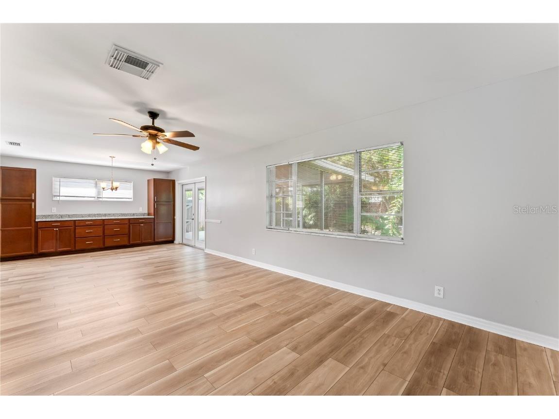 8410 Flagstone Drive, Tampa, FL, 33615 MLS T3533058 Edina Realty