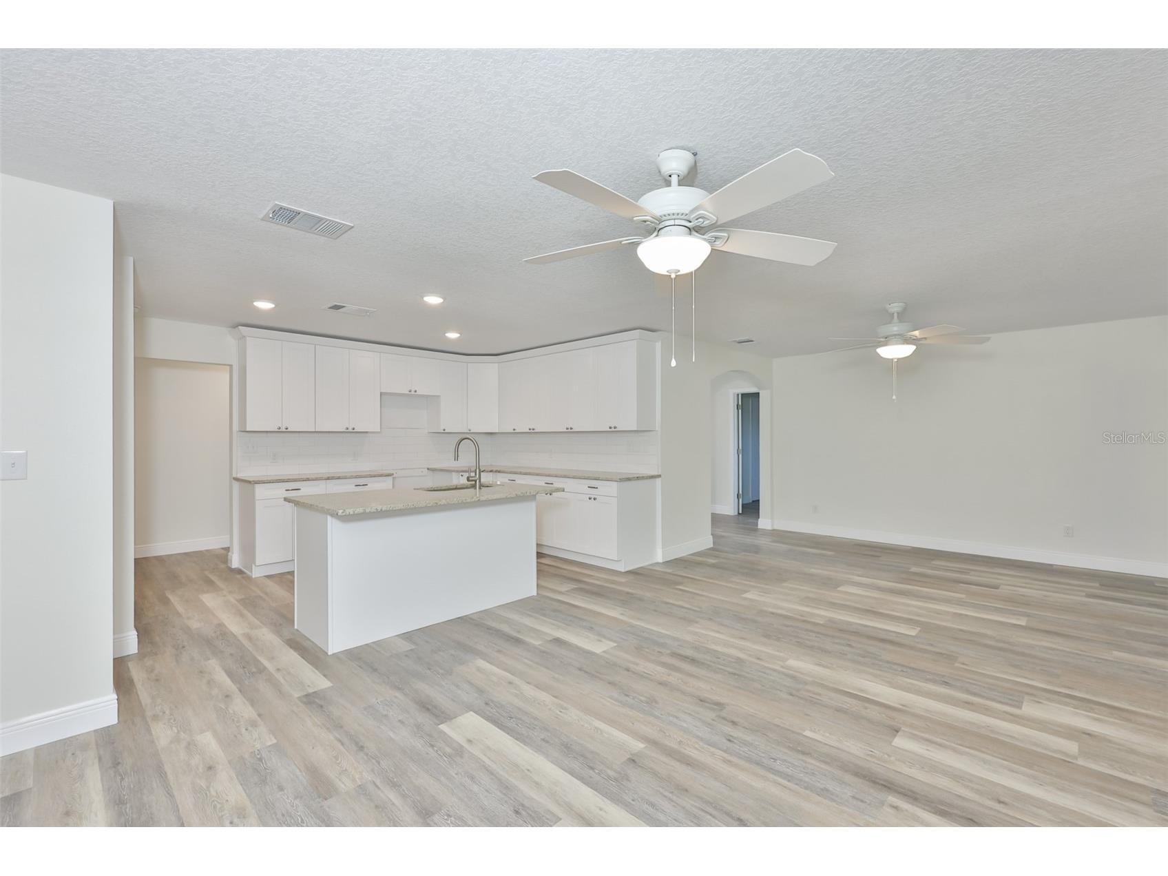 8410 Lava Place Tampa FL 33615 TB8510819 image10