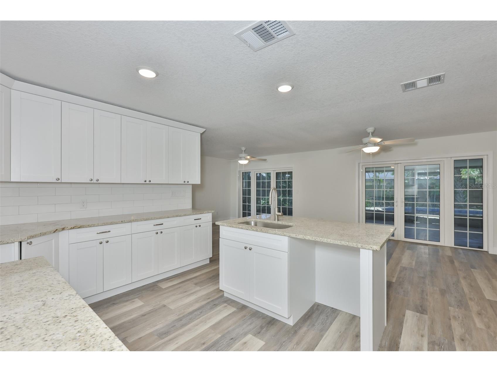8410 Lava Place Tampa FL 33615 TB8510819 image14